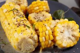 Slow Cooked Mealies with Butter